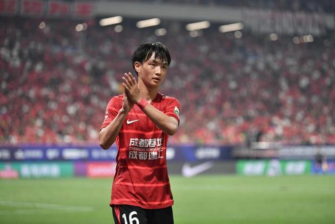 北青：伊万对杨明洋寄予厚望，王钰栋、刘若钒有助于打通边路攻击线
