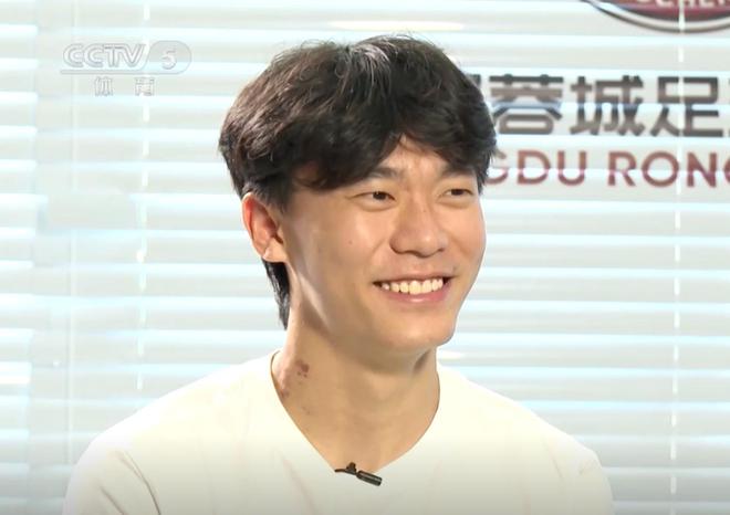 胡荷韬：踢印尼要放手一搏争胜，回家乡重庆希望出场