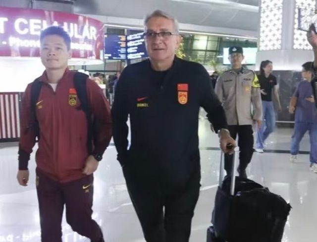国足主力基本确定：王上源单后腰，王钰栋和张玉宁搭档锋线！