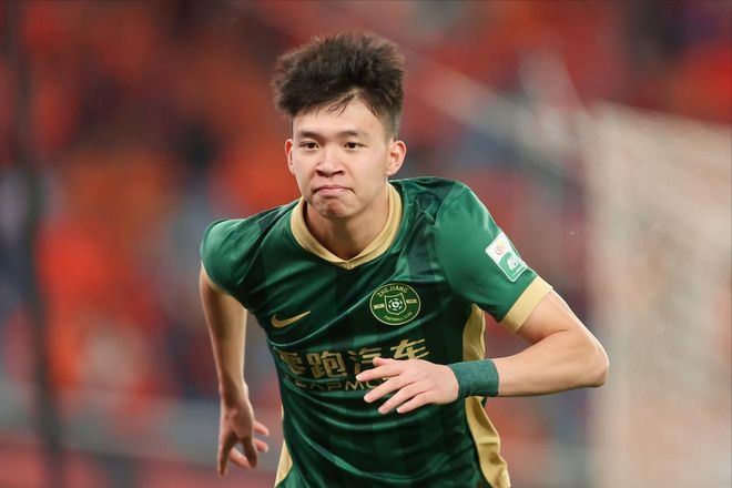18歲王鈺棟將第一次代表國(guó)足首發(fā)引熱議，球迷：一戰(zhàn)成名登陸歐洲
