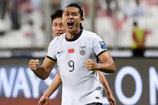 國足客戰(zhàn)印尼將身穿白色主色球衣，此前18強賽該套球衣1勝2負(fù)