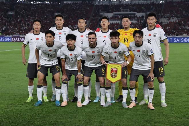 国足集训名单11人超30岁，他们中多少人还有机会参加下届世界杯？