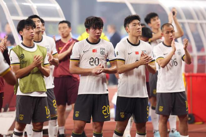 国足连续六届无缘世界杯，体坛：怪圈！每次都有离奇剧情