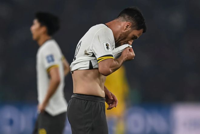 尴尬的0-1，无奈的18强赛之旅！关于中国男足，有4个问题需要破解