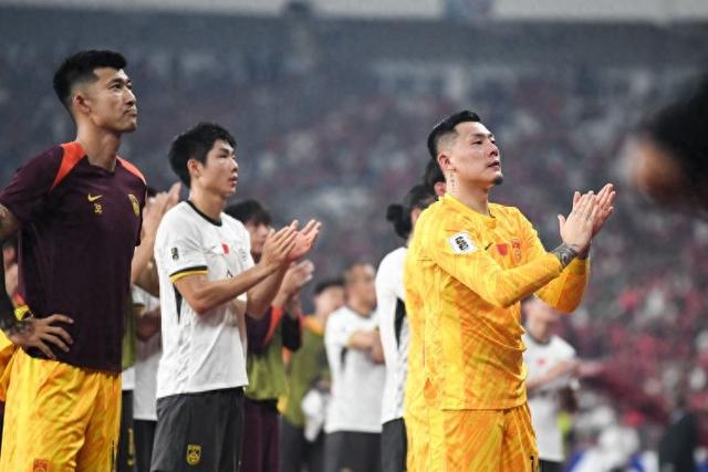 北青体育：出局之夜国足内部总体比较平静 更新换代成必然