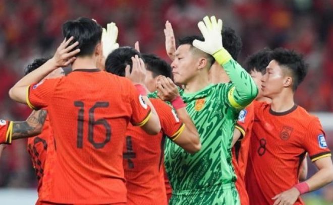 68年来首负！国足0-1印尼无缘美加墨冲热搜第一 球迷：备战2030吧