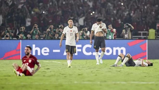 告别世界杯！国足耻辱0-1，伊万用人太糟糕成罪人，2大水货被揪出