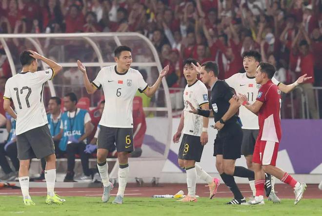 国足提前出局后，有一个问题需要答案：他们是怎么打进18强赛的？