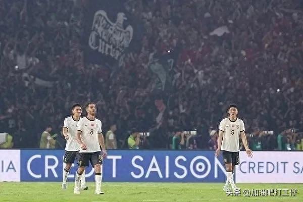 男足连续6届无缘世界杯！前国足队长李玮锋发声，韩媒凑热闹