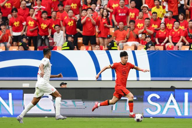 1:0！王鈺棟轟國家隊處子球 國足補時絕殺巴林 擺脫小組墊底位置