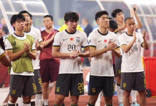 国足握3优势！5万人前掀翻FIFA第84？赢球赔率出炉：决不当副班长