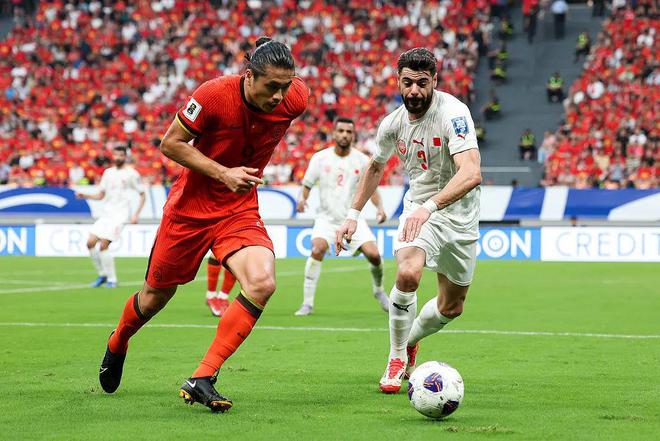 1：0，国足终于赢了