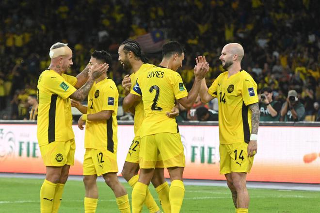 0-4！国足宿敌光速陨落，惨败排名131弱旅，进军亚洲杯都难了！