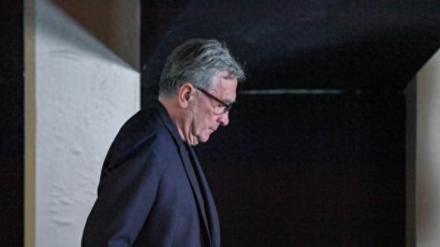 新民体育｜不想走的伊万终于走了，问题是下一个谁来？