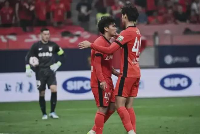 4场造4球！蒯纪闻被猛夸，马德兴：应取代塞鸟，代表国足踢东亚杯