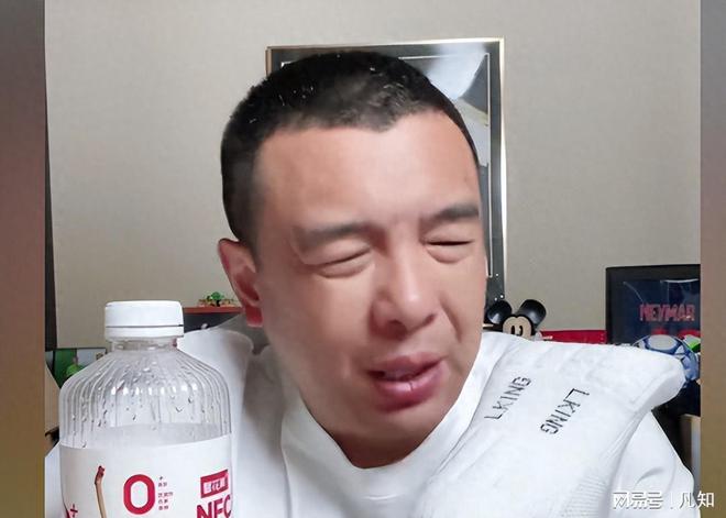 頂薪500萬太低，扣完稅就300萬？看看女足的薪資，哪來的臉抱怨！