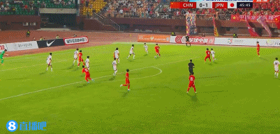 U16國足扳平日本！梁仕宇替補1分鐘破門，萬項橫掃造成門將脫手