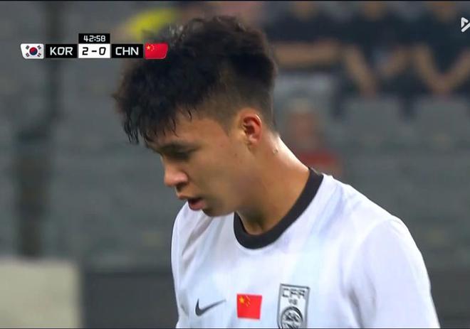 0-3！王鈺棟被高估了 老蒯不防守 泰山兩將夢游 吾米踢不了左后衛(wèi)