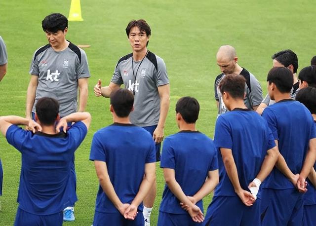 韓國隊：考察新人+適應酷熱，洪明甫用東亞杯考察“B方案”