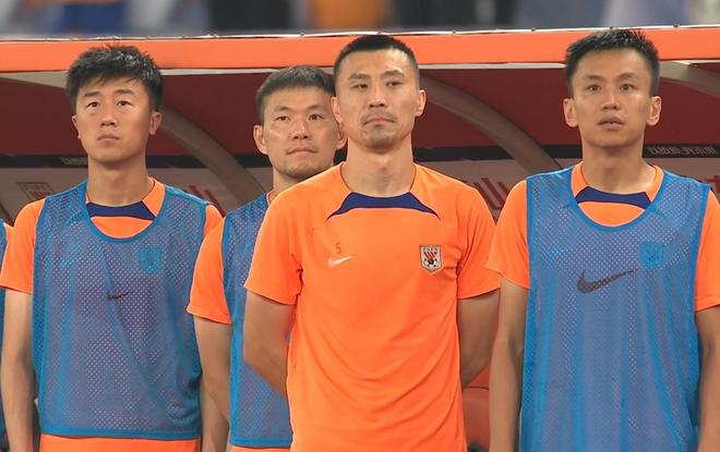 4-1！泰山19歲鐵衛(wèi)雙響，率隊8輪不敗距榜首3分，卻被崔康熙棄用
