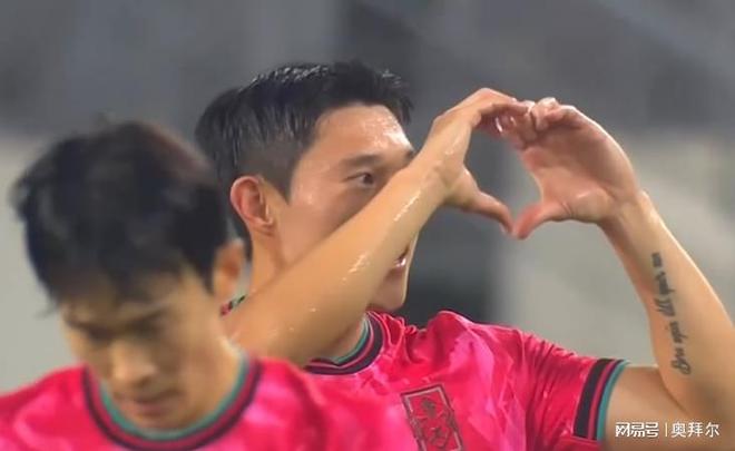 國足東亞杯噩夢(mèng)開局！李東炅遠(yuǎn)射世界波，7年7戰(zhàn)韓國從未零封