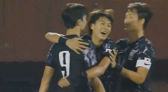 U16國足瞬間崩盤！3分鐘丟2球，媒體人不滿：日本教練不練體能嗎