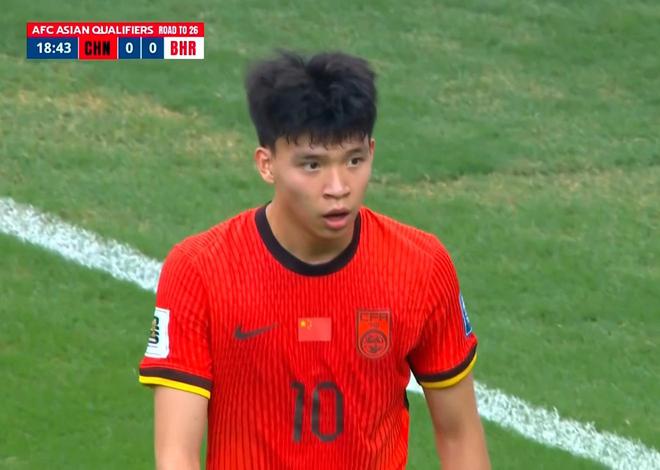 晚上7點(diǎn)！國足東亞杯首戰(zhàn)韓國，取勝=改寫8年歷史，首發(fā)11人浮現(xiàn)