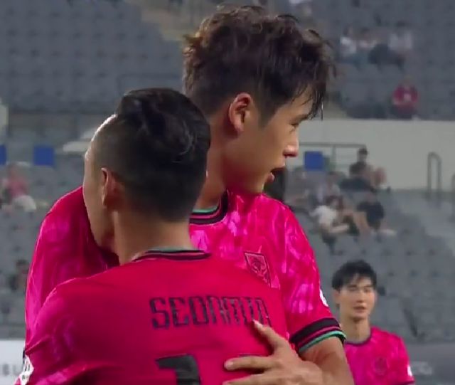 0-3！東亞杯首輪：國足慘敗+全場0機會，下輪對日本，贏球無望