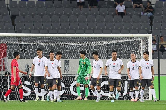 東亞杯｜國(guó)足醞釀變陣 次戰(zhàn)日本隊(duì)以守為主
