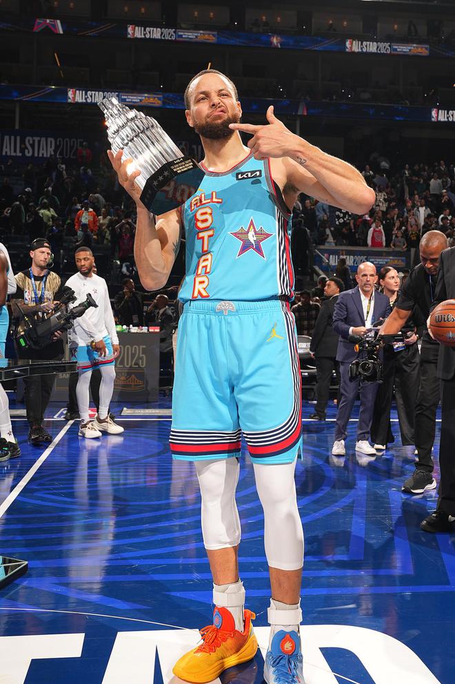 全明星-沙克隊勝巴克利隊奪冠 庫里12+4獲選MVP