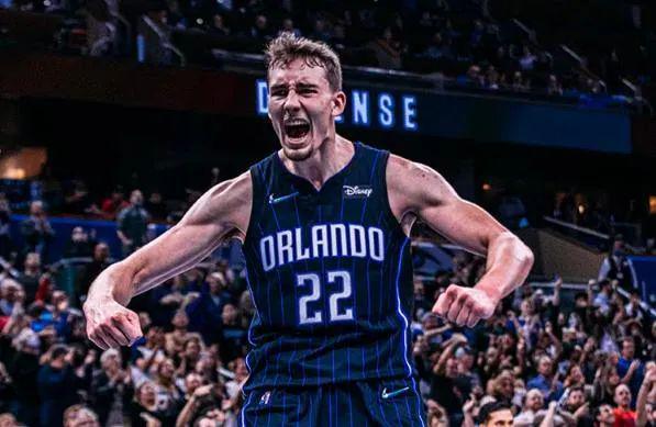当家球星伤停后,他们成了NBA最猛球队