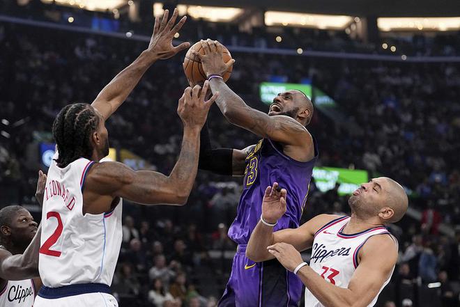 快船狂勝湖人 詹姆斯里程悲25+11哈登21+12小卡19分