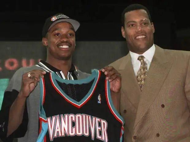 你什么檔次，被NBA選中還拒絕去打球？