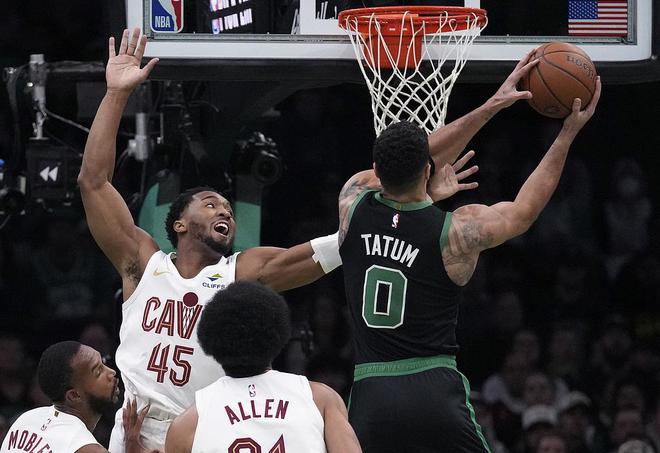 塔圖姆已是當今NBA最強球星？ 進攻不如約老師但防守端加分
