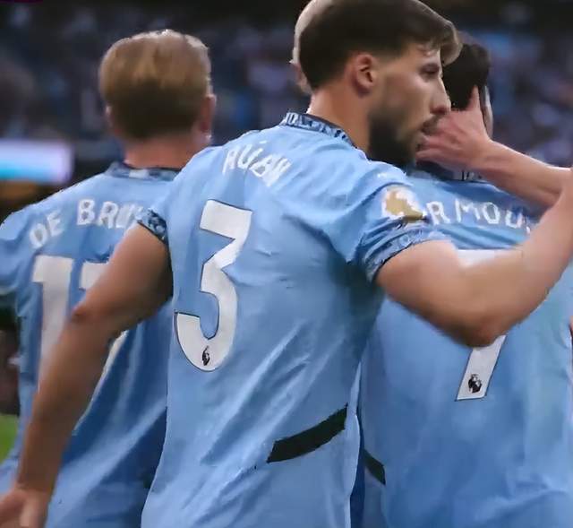 一场3-1！让曼城进前三：领先维拉2分，下轮战平进欧冠，争五5选3