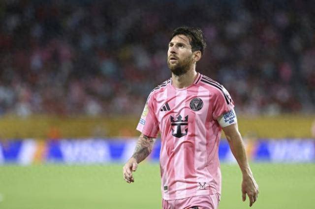 世俱杯8強(qiáng)定4席！大巴黎4-0邁阿密梅西無(wú)奈！拜仁4-2橫掃巴西勁旅