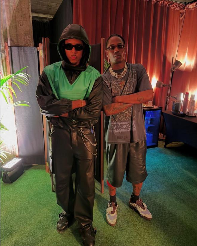 开Fein！孔德与亨利来到Travis Scott演唱会现场，并与其合影