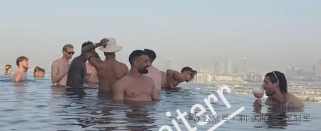 毕业前的团建旅行！利物浦提前开始度假模式