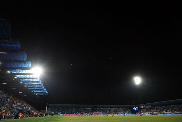 太陽(yáng)報(bào)：U21英格蘭1-2不敵德國(guó)U21，比賽因照明問(wèn)題被迫中斷