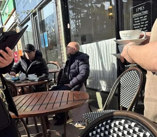 热刺换帅风波再起？波切蒂诺密会列维，澳波帅位岌岌可危？