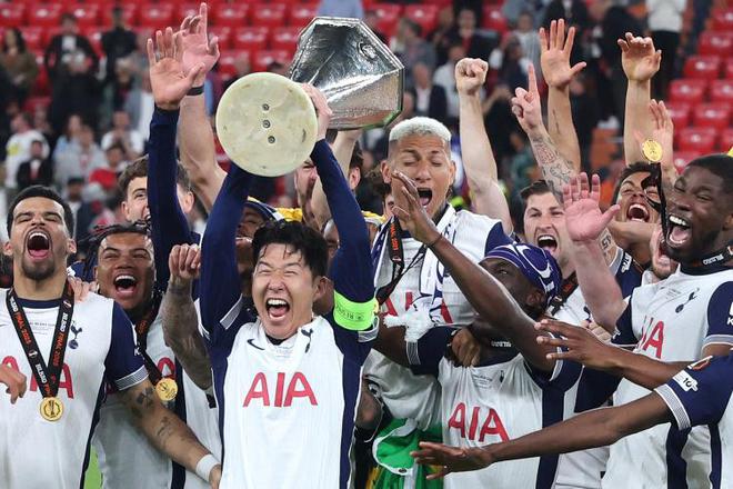 歐聯杯奪冠終結17年冠軍荒！熱刺23日將進行巴士游行慶祝奪冠