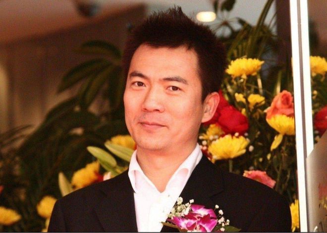 黄健翔：欧协决赛支持贝蒂斯，就让所有离开曼联的人都夺冠吧