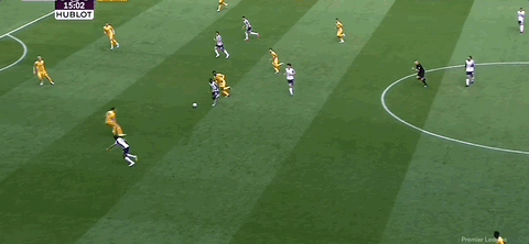 半场：热刺1-0布莱顿，索兰克点球首开记录，特尔失良机
