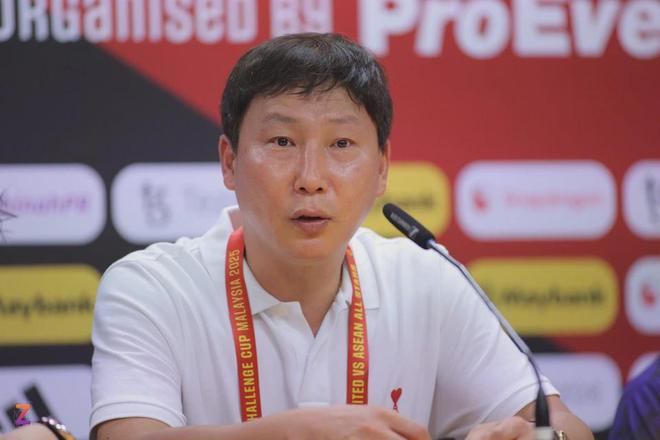东南亚明星队主帅：对曼联还能多进几球，这些球员能效力顶级球队