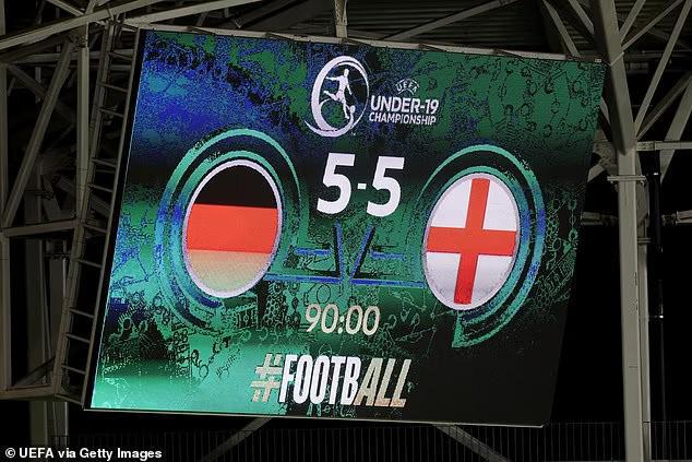 英格兰U19连追4球5-5战平德国，创U19欧青赛单场进球纪录