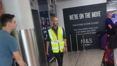 英媒：前斯旺西主帥盧克·威廉姆斯目前在布里斯托爾機場打工