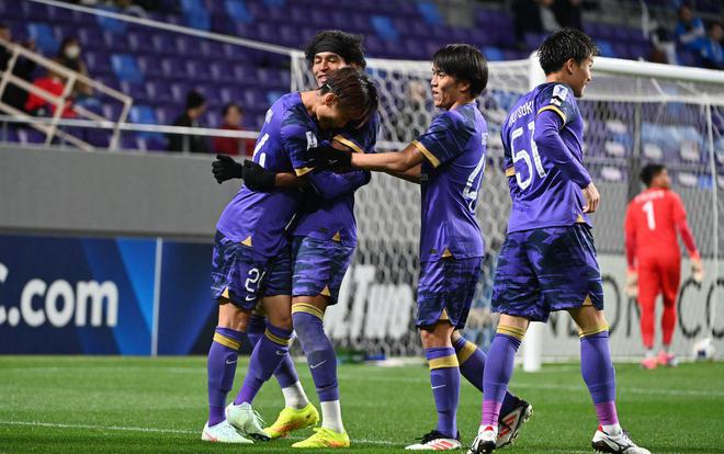 从6-1到0-3，亚冠联赛神反转！头号夺冠热门犯离谱失误，濒临淘汰