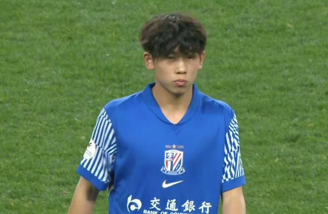 先发出战亚冠淘汰赛，18岁刘诚宇首次代表申花首发