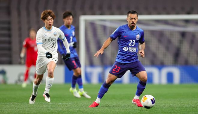 1-0！两大王牌伤缺 中超豪门双杀日本劲旅笑傲亚冠 外援造乌龙