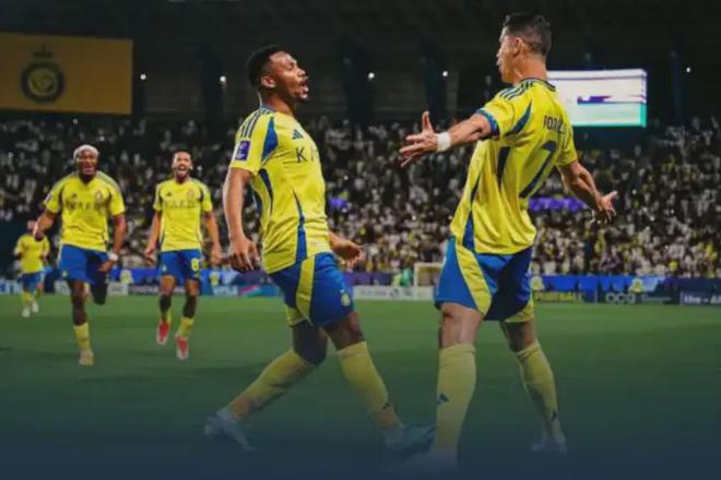 3-0、4-2！亚冠8强诞生2席，C罗创新纪录！海港、申花为中超正名